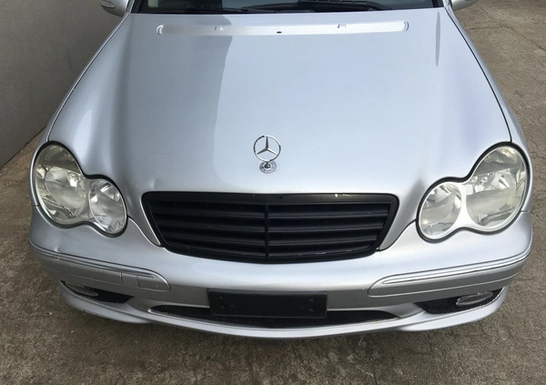 Mercedes-Benz Klasa C cena 13800 przebieg: 199924, rok produkcji 2007 z Garwolin małe 211